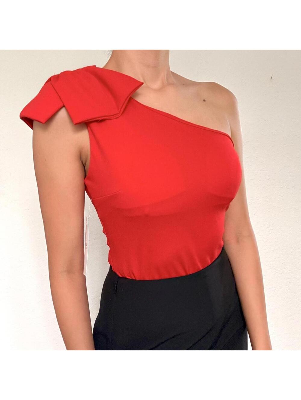 Y2K NWT Cache red one shoulder bow bodysuit